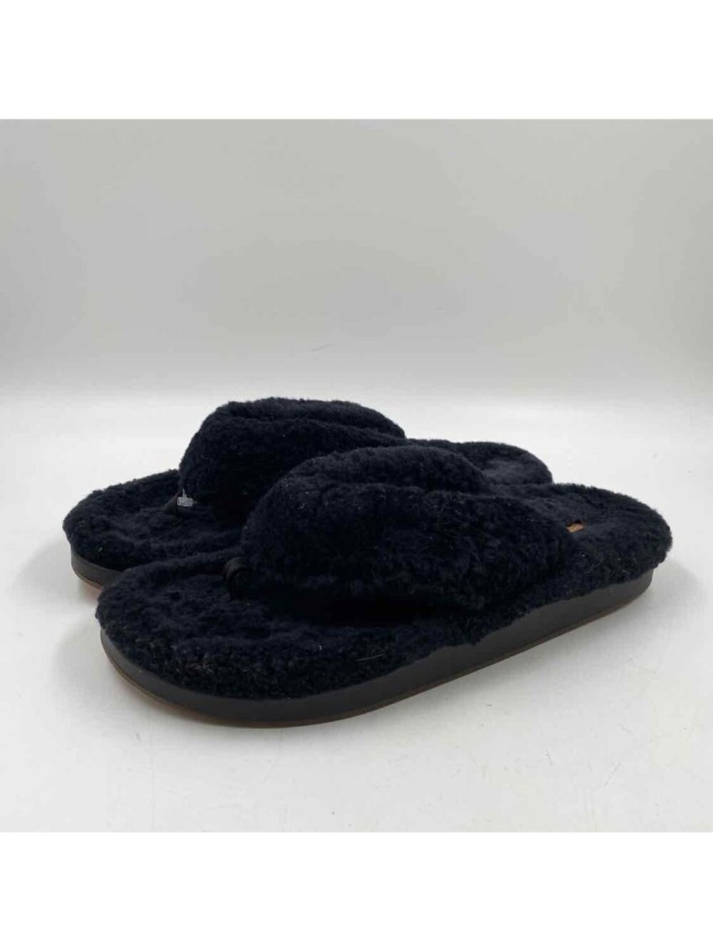Olu Kai Heu Shearling Fur Women's Shoe Size 8 Black Textured Sandals